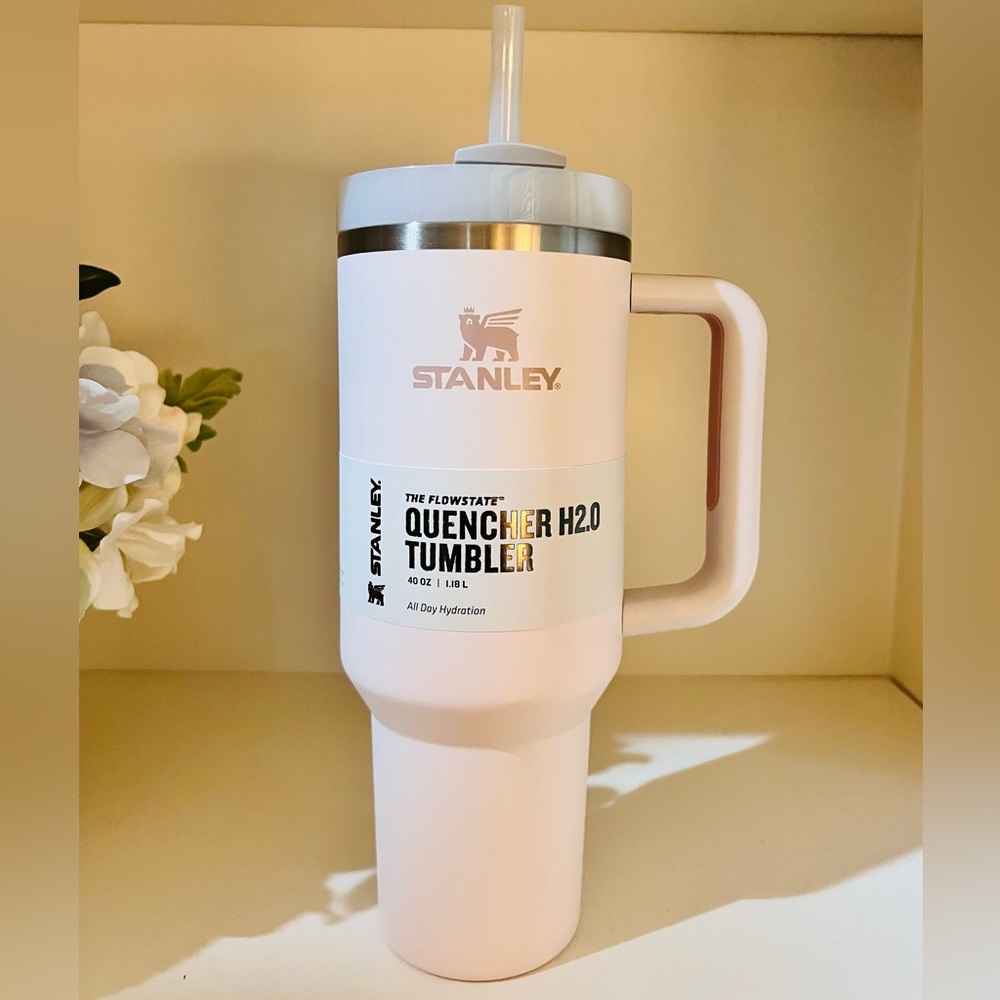 🎉LAST CHANCE🎉Stanley 40oz Quencher Flowstate Tumbler Rose‎ Quartz